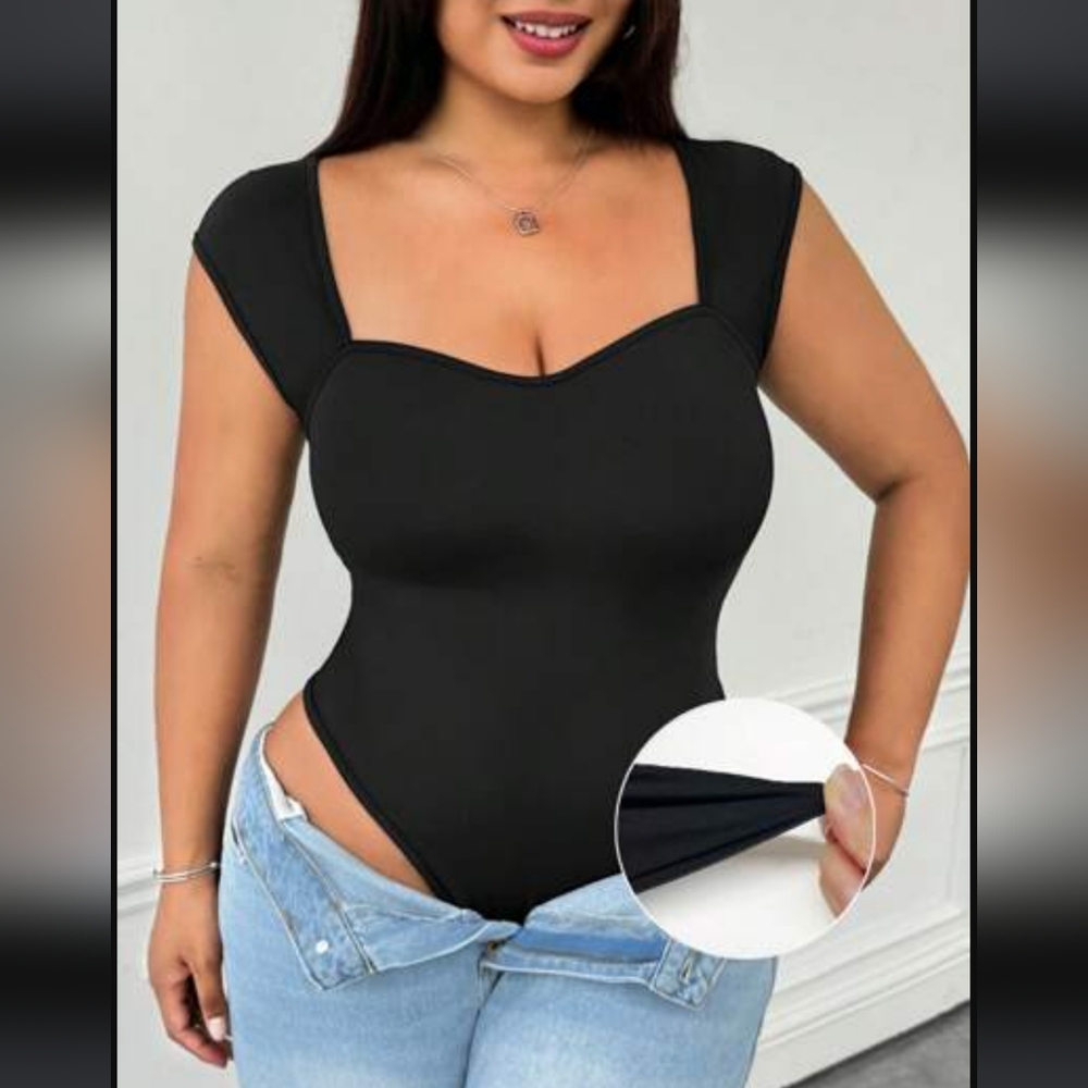 SHEIN Sweetheart Neckline Black Bodysuit